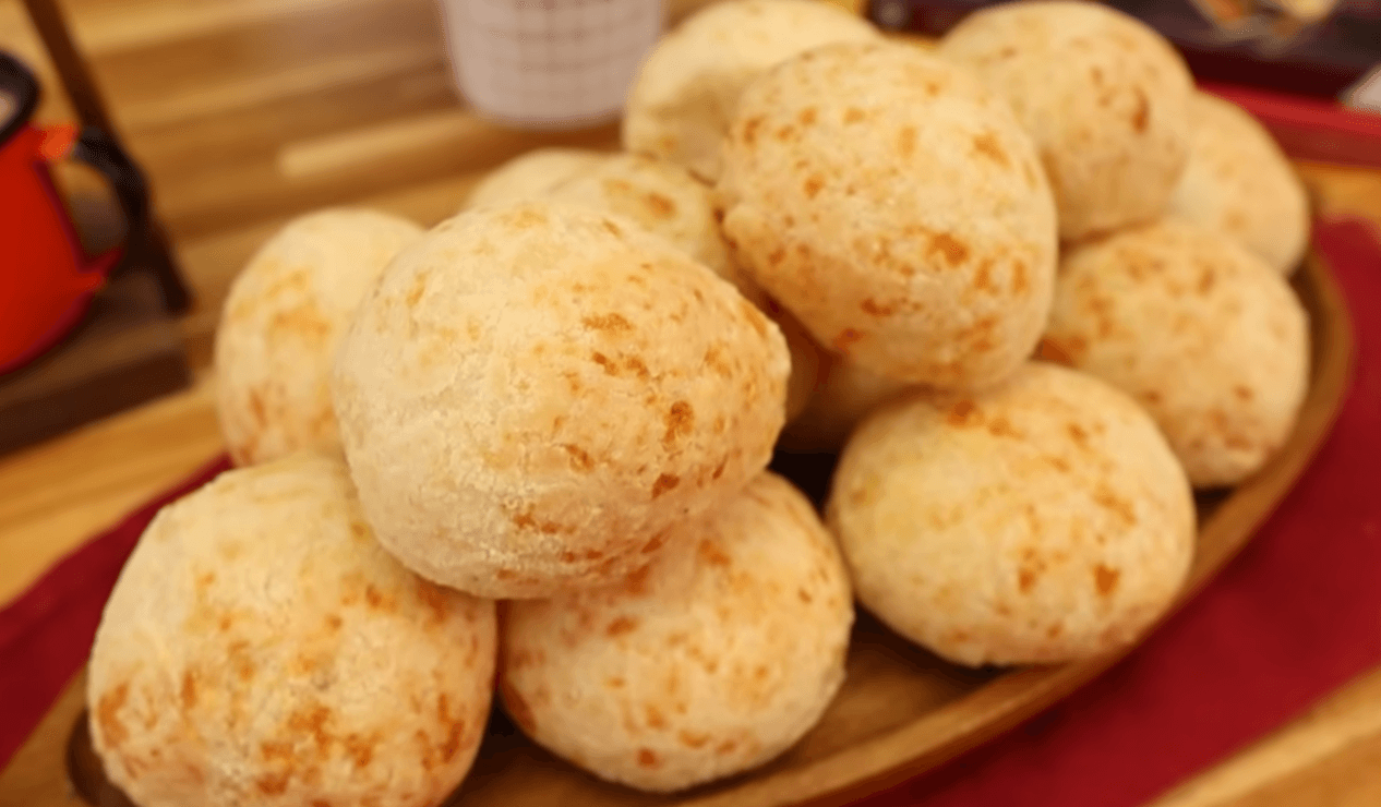 Easy and crispy Brazilian cheese bread