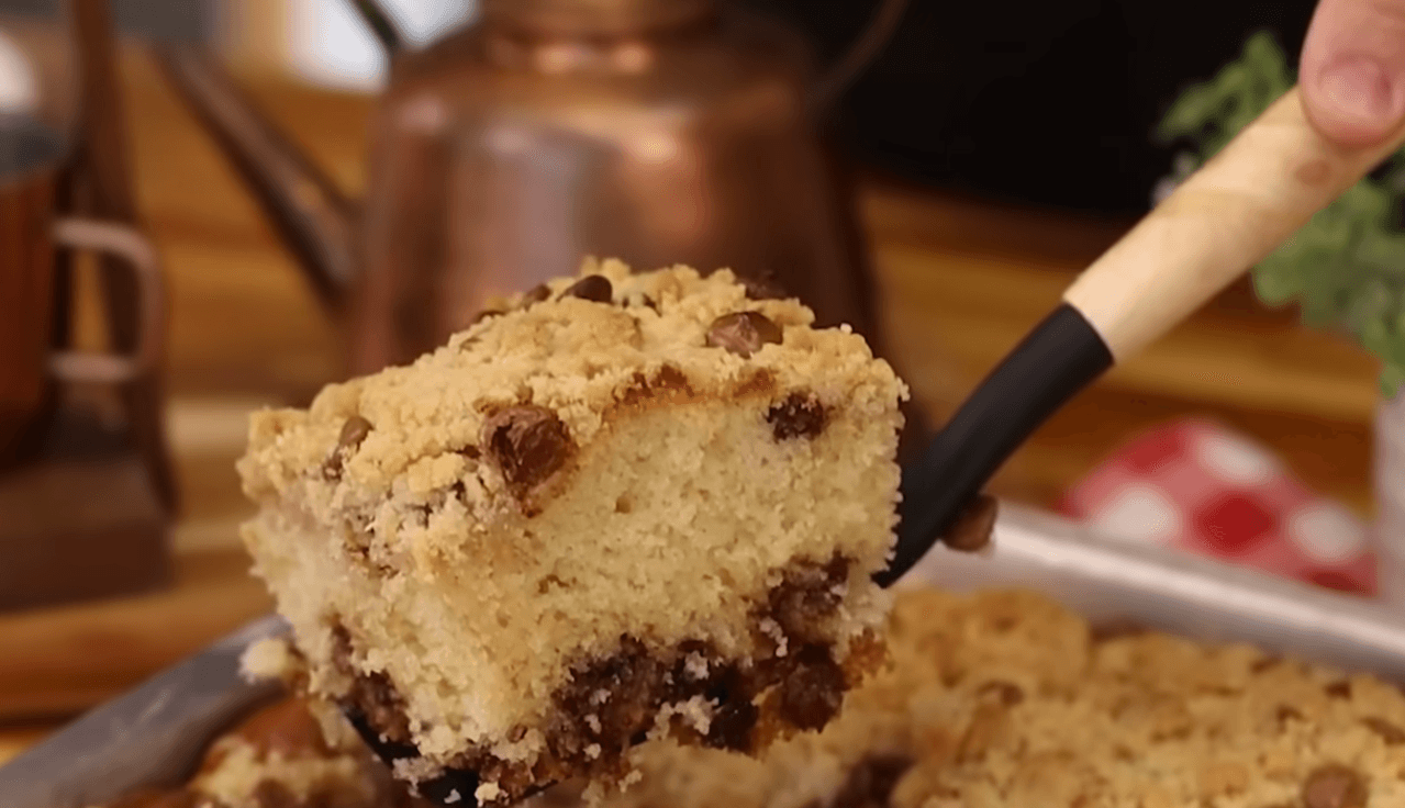 Fluffy chocolate crumb cake with crunchy topping