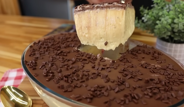 Passion Fruit Mousse with Chocolate – Easy and Creamy